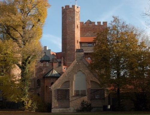 Burg Schwaneck und Verwaltungsgebäude